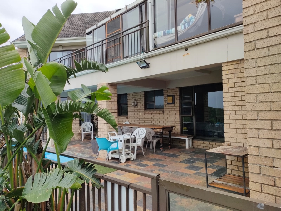 To Let 1 Bedroom Property for Rent in Cove Rock Eastern Cape